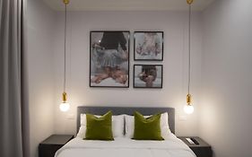 The Gallery 42 Guest House